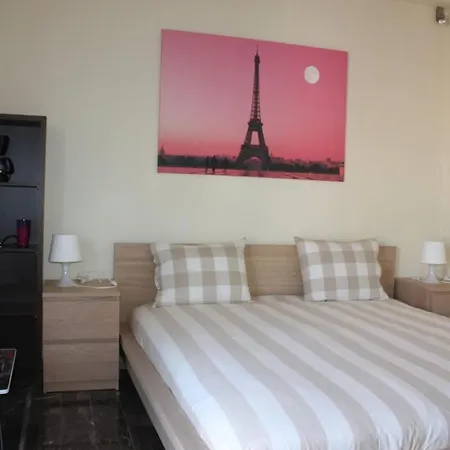 Benitses Cozy Just 30m From The شقة